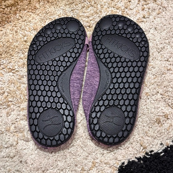 FitKicks Purple Yoga & Water Shoes with Minimalist Slip-On Design and Flex NWOT - Picture 2 of 5